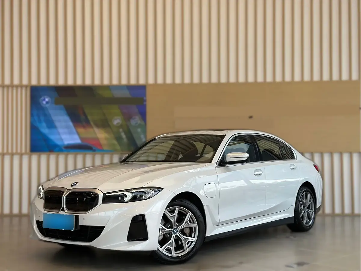 2022 BMW i3 BEV 70KWH