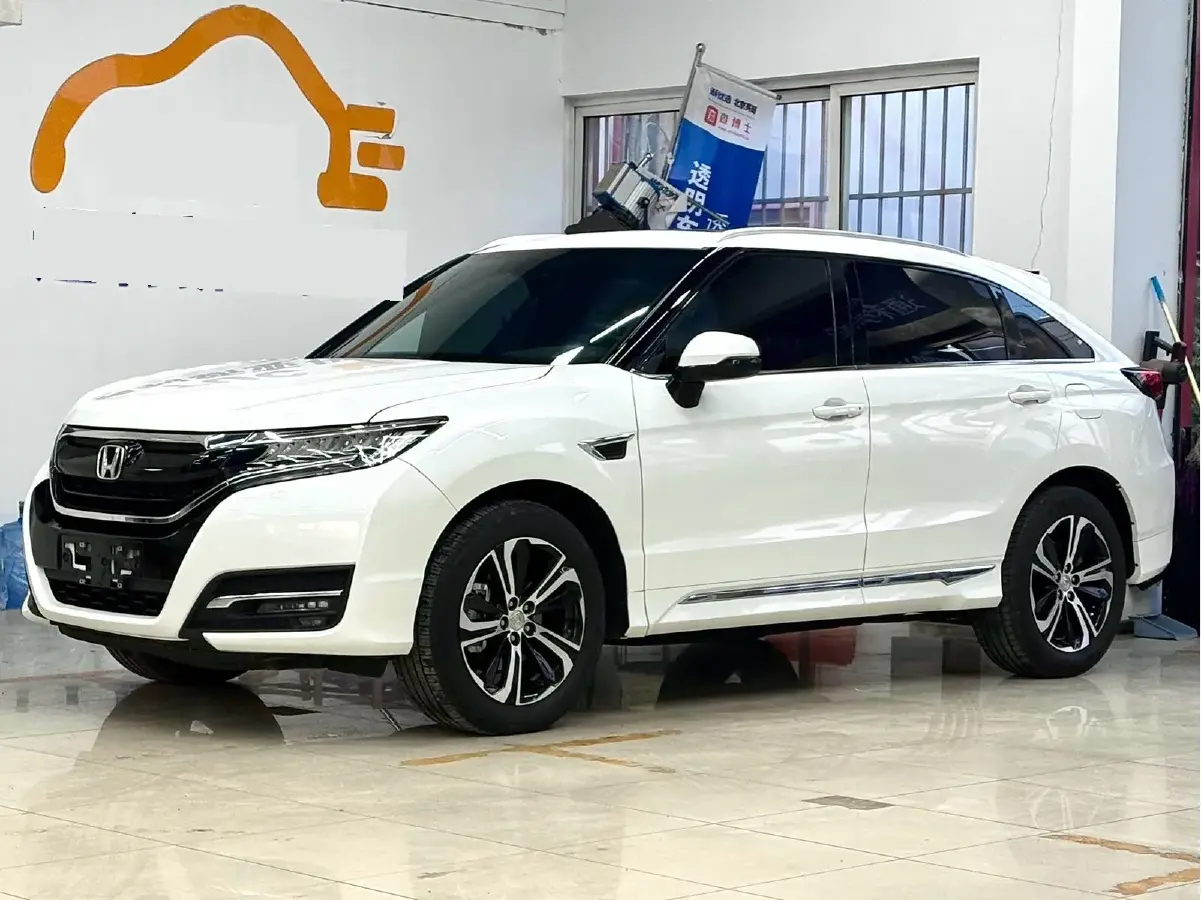 2017 Honda UR-V 2.0T 272HP L4 9AT