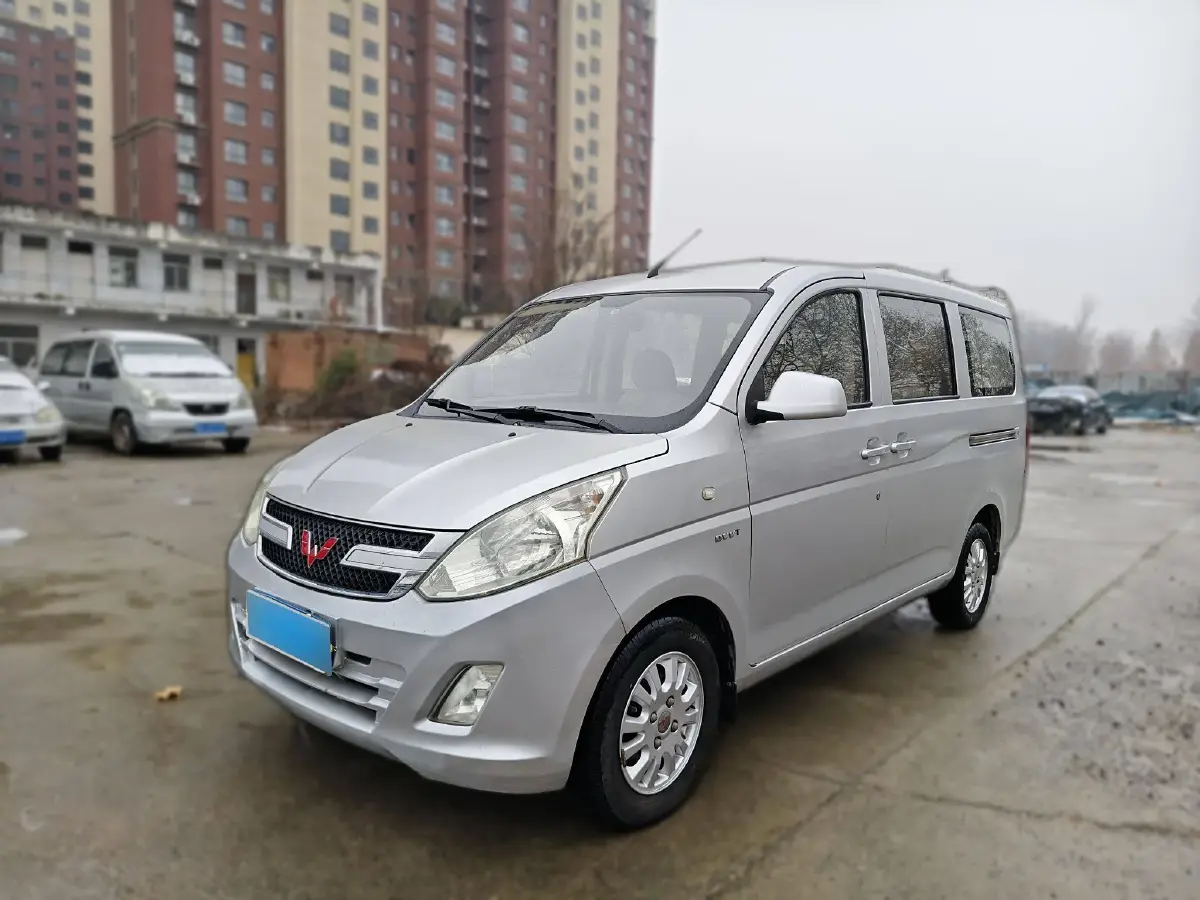 2016 WuLing RongGuang V 1.5L 112HP L4 5MT