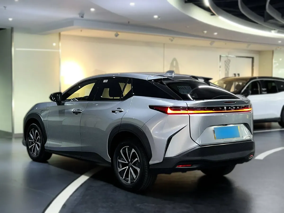 2023 Lexus RZ BEV 66KWH,autocango,china used car exporter,china ev exporter,chinese used car exporter,chinese used ev exporter