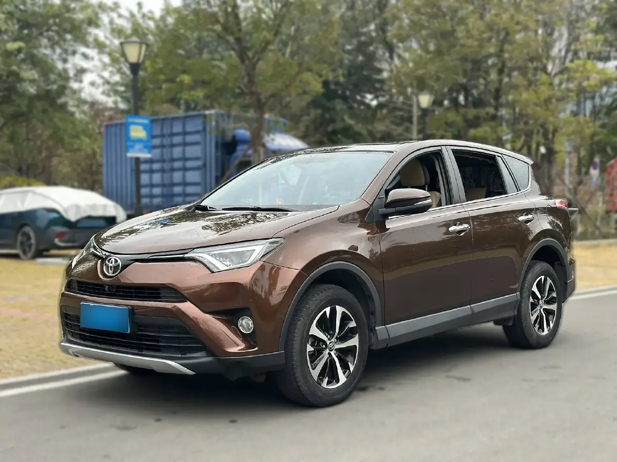 2016 Toyota RAV4 2.0L 151HP L4 CVT