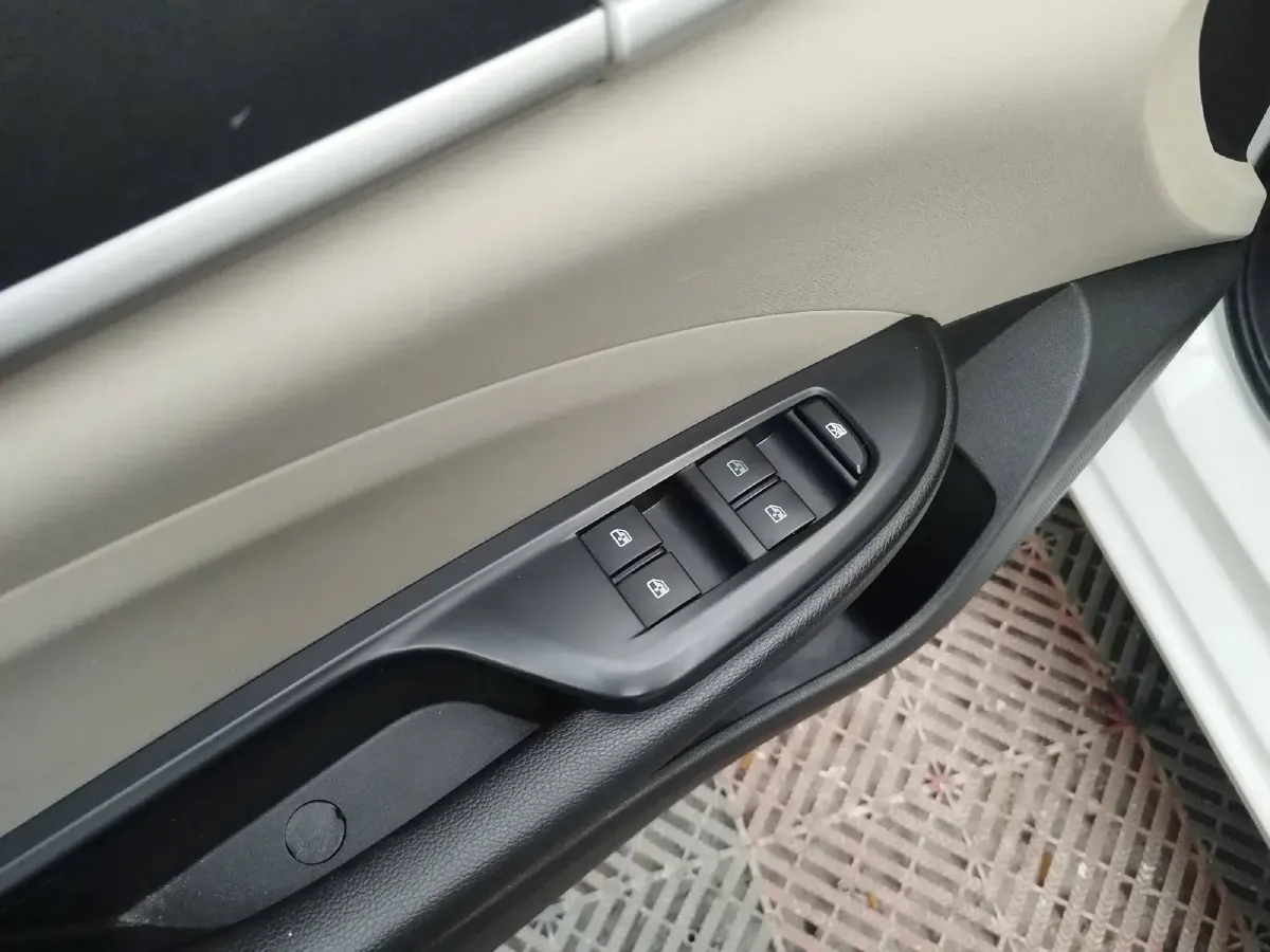 2018 Buick Excelle GX 1.0T 125HP L3 6MT,autocango,china used car exporter,china ev exporter,chinese used car exporter,chinese used ev exporter