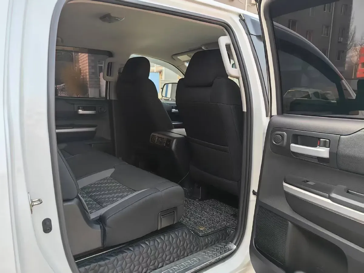 2014 Toyota Tundra 5.7L 386HP V8 6AT,autocango,china used car exporter,china ev exporter,chinese used car exporter,chinese used ev exporter