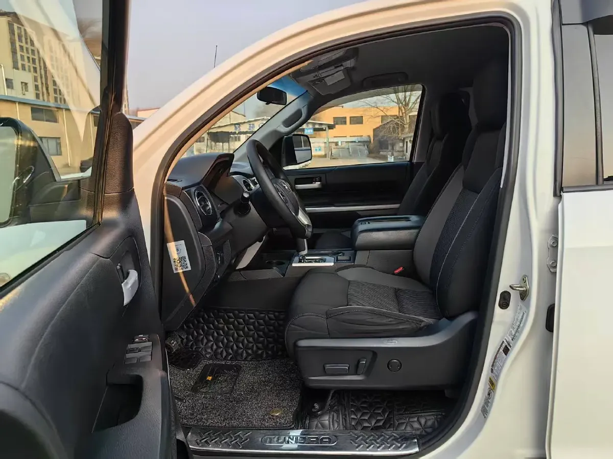 2014 Toyota Tundra 5.7L 386HP V8 6AT,autocango,china used car exporter,china ev exporter,chinese used car exporter,chinese used ev exporter