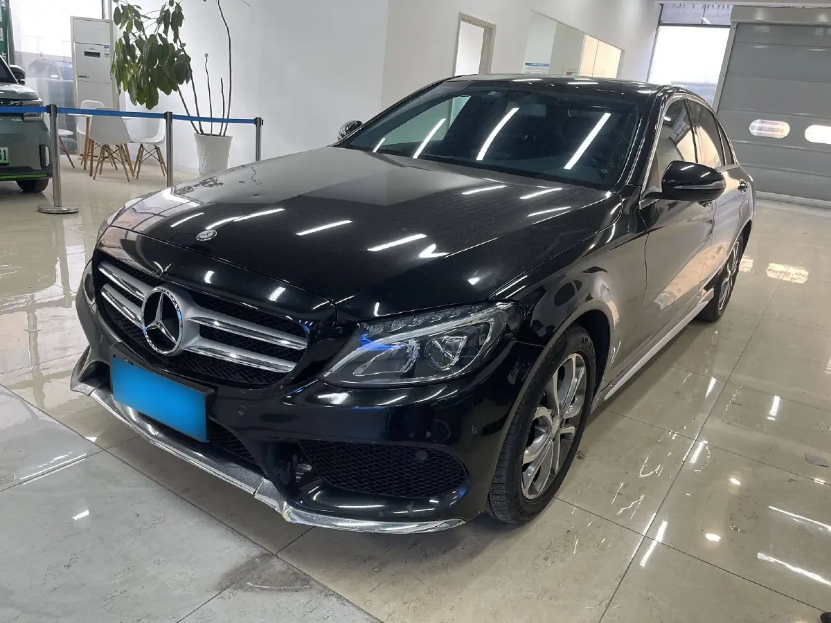 2015 Mercedes-Benz C Class 2.0T 184HP L4 7AT