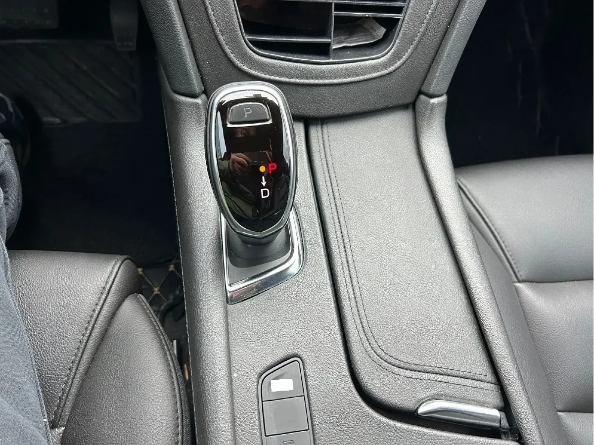 2018 Cadillac XT5 2.0T 269HP L4 8AT,autocango,china used car exporter,china ev exporter,chinese used car exporter,chinese used ev exporter