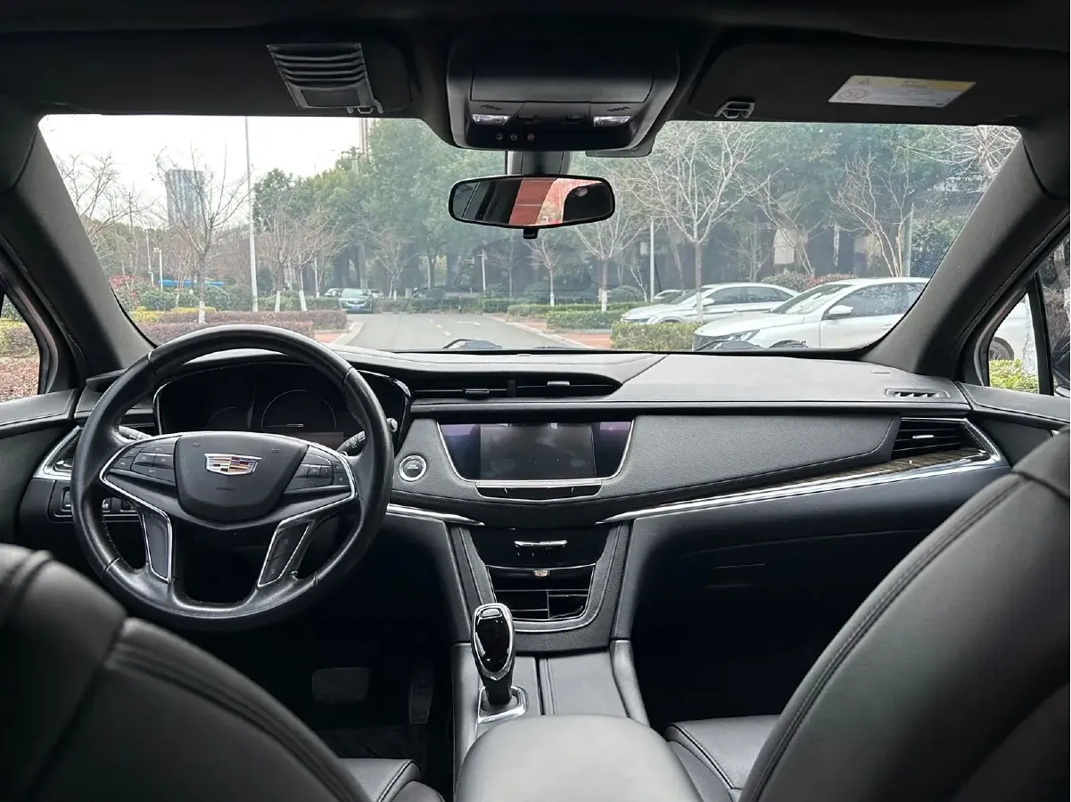 2018 Cadillac XT5 2.0T 269HP L4 8AT,autocango,china used car exporter,china ev exporter,chinese used car exporter,chinese used ev exporter