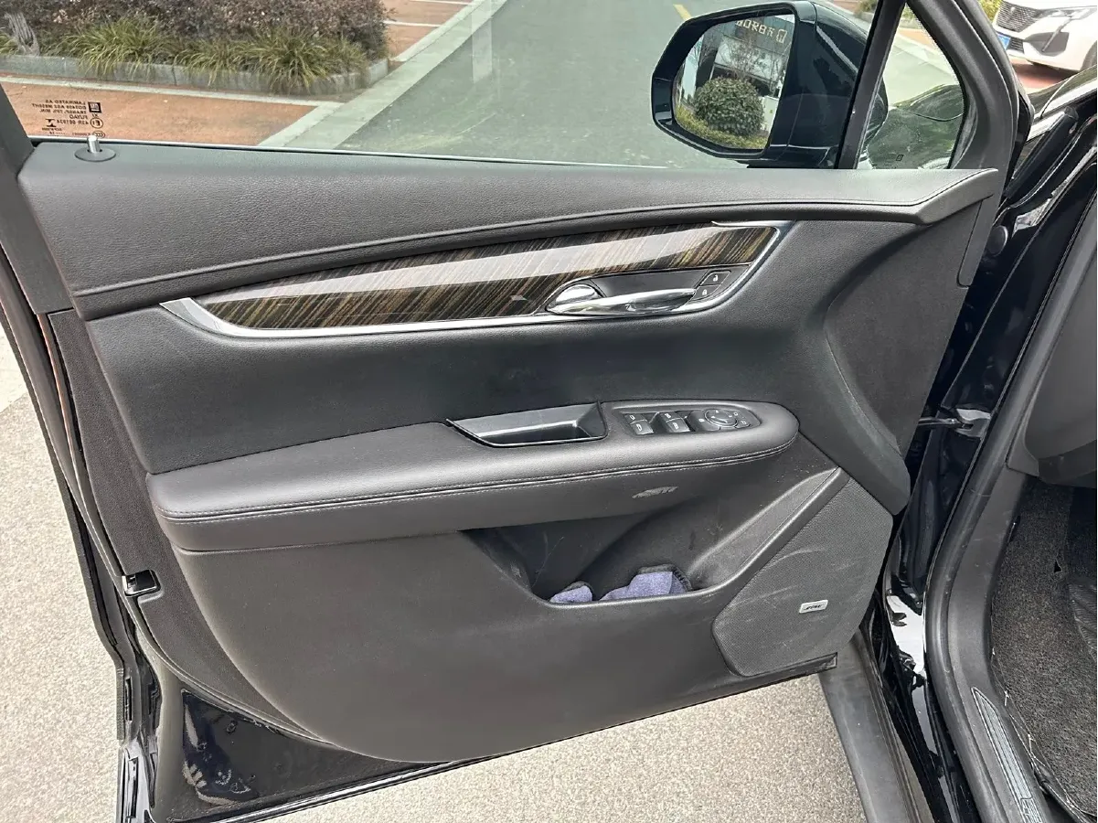 2018 Cadillac XT5 2.0T 269HP L4 8AT,autocango,china used car exporter,china ev exporter,chinese used car exporter,chinese used ev exporter