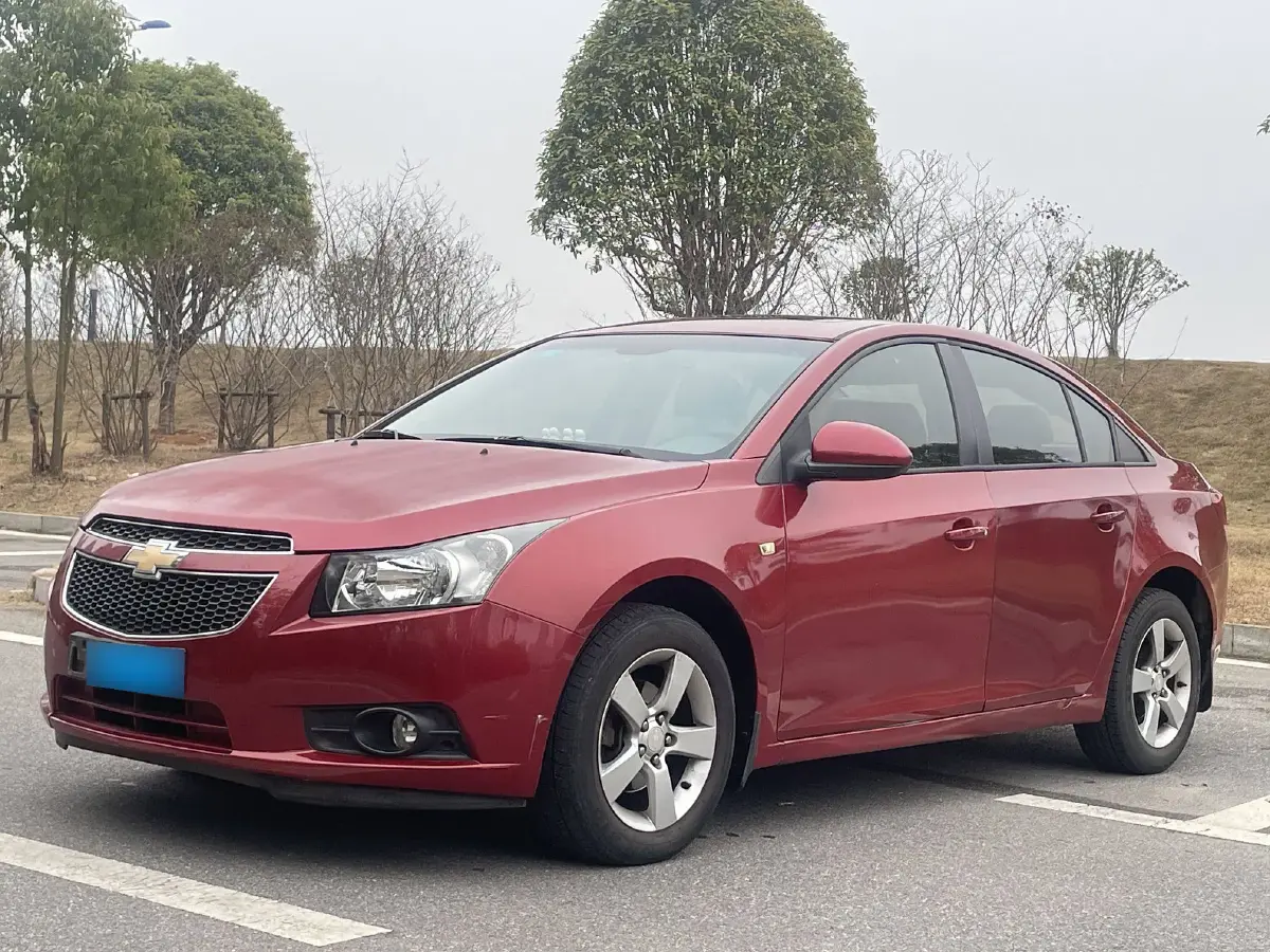 2013 Chevrolet Cruze 1.6L 121HP L4 6AT
