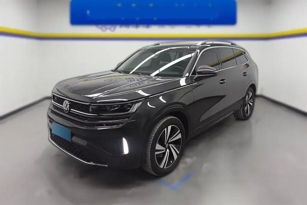 2023 Volkswagen Tavendor 2.0T 220HP L4 7DCT