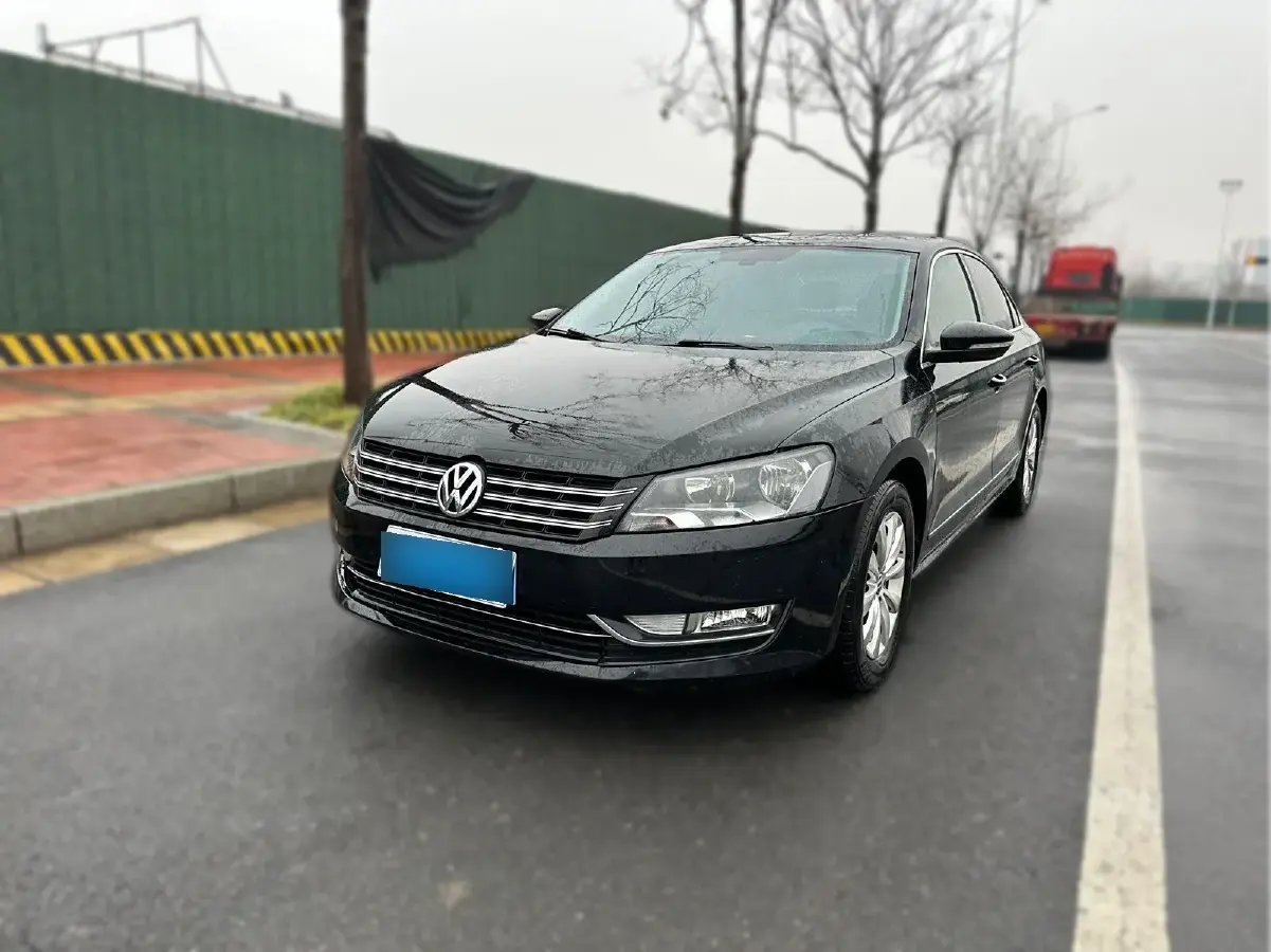 2011 Volkswagen Passat 1.8T 160HP L4 7DCT