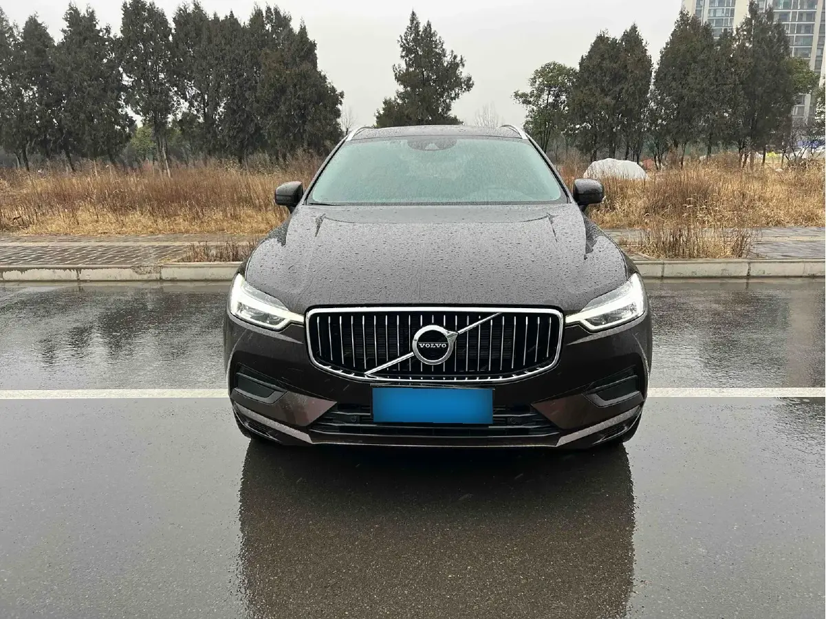 2019 Volvo XC60 2.0T 254HP L4 8AT