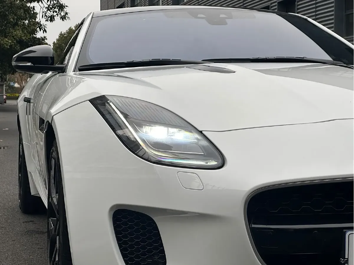 2019 Jaguar F-TYPE 2.0T 300HP L4 8AT,autocango,china used car exporter,china ev exporter,chinese used car exporter,chinese used ev exporter