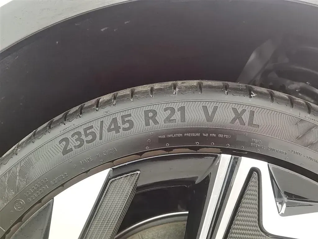 2024 Rising Auto R7 BEV 77KWH,autocango,china used car exporter,china ev exporter,chinese used car exporter,chinese used ev exporter