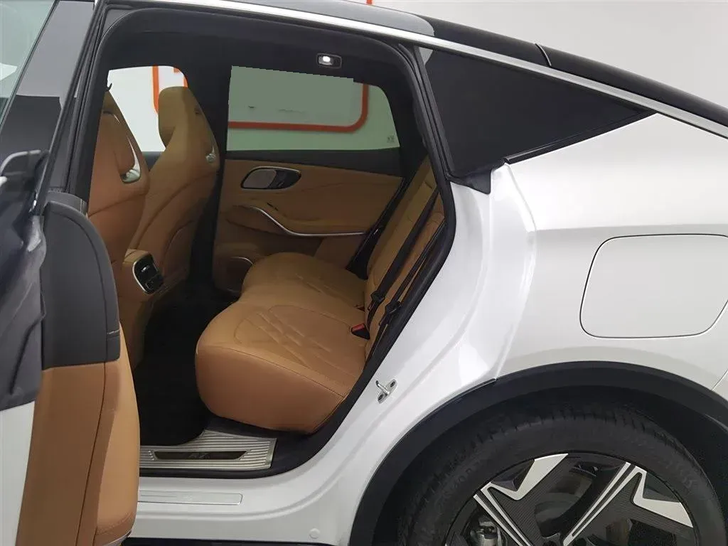 2024 Rising Auto R7 BEV 77KWH,autocango,china used car exporter,china ev exporter,chinese used car exporter,chinese used ev exporter