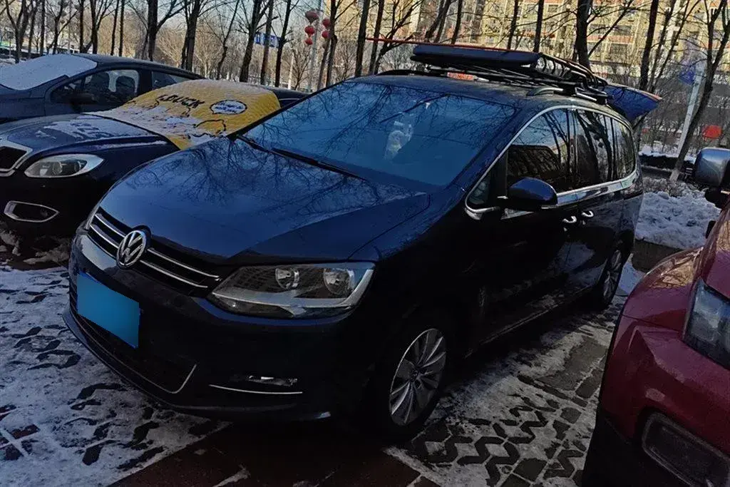 2014 Volkswagen Sharan 2.0T 200HP L4 6DCT