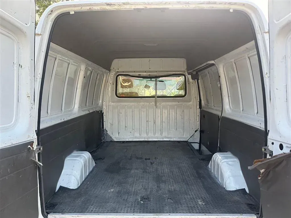 2016 Ford Classic Transit 2.8T 108HP L4 5MT,autocango,china used car exporter,china ev exporter,chinese used car exporter,chinese used ev exporter