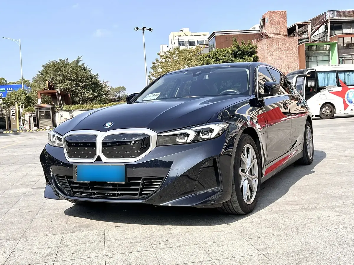 2022 BMW i3 BEV 70KWH