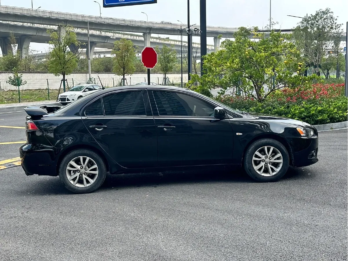 2014 Mitsubishi Lancer EX 1.8L 136HP L4 CVT,autocango,china used car exporter,china ev exporter,chinese used car exporter,chinese used ev exporter