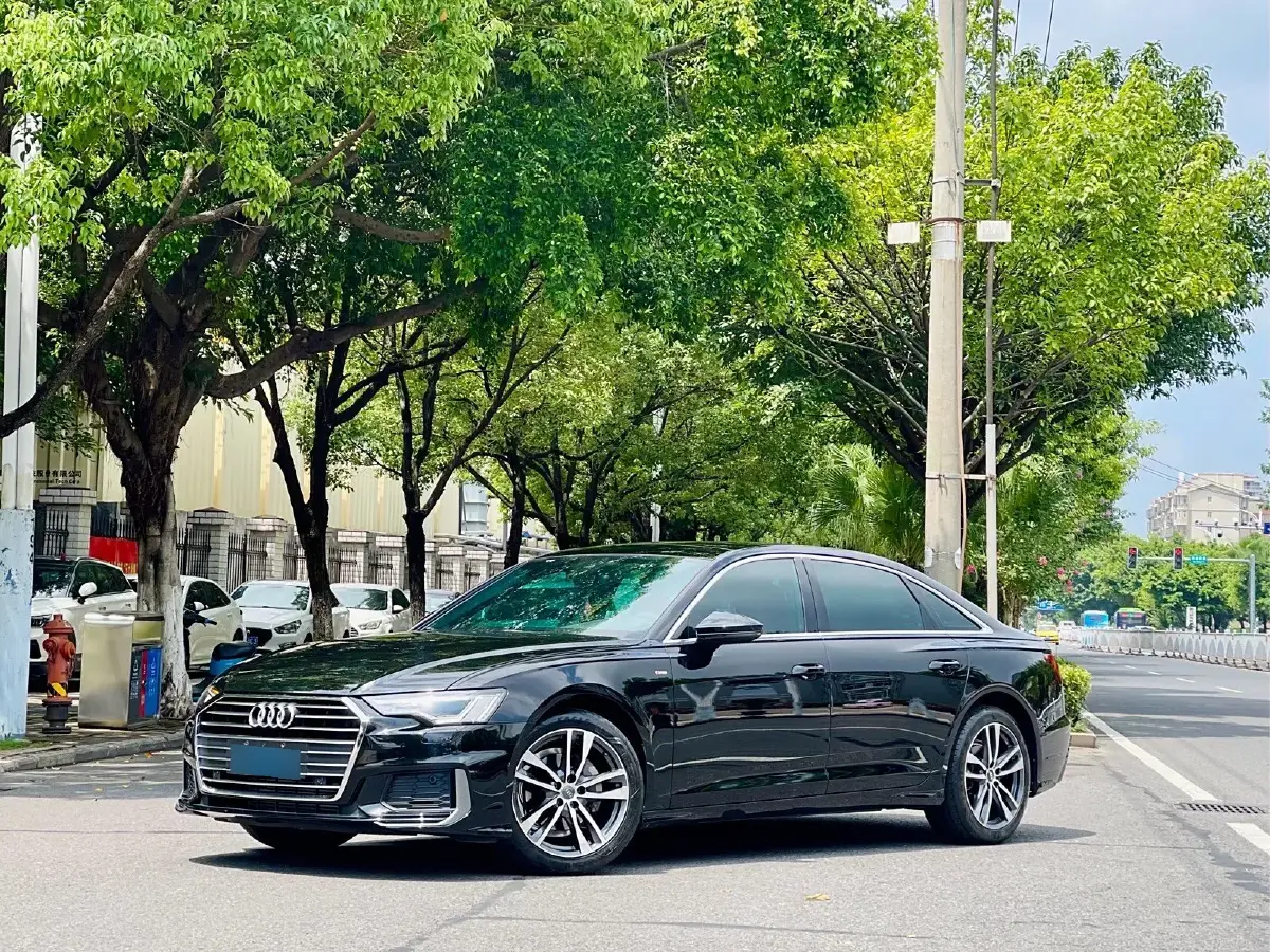 2020 Audi A6L 2.0T 190HP L4 7DCT