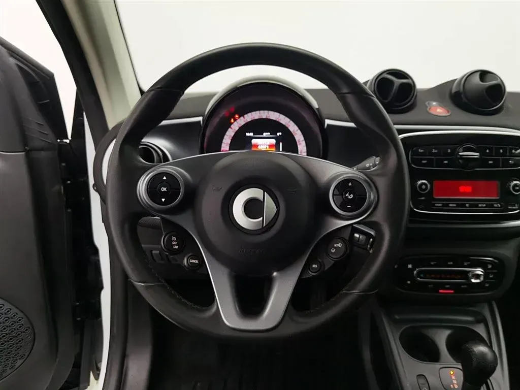 2015 Smart smart fortwo 1.0L 71HP L3 6DCT,autocango,china used car exporter,china ev exporter,chinese used car exporter,chinese used ev exporter