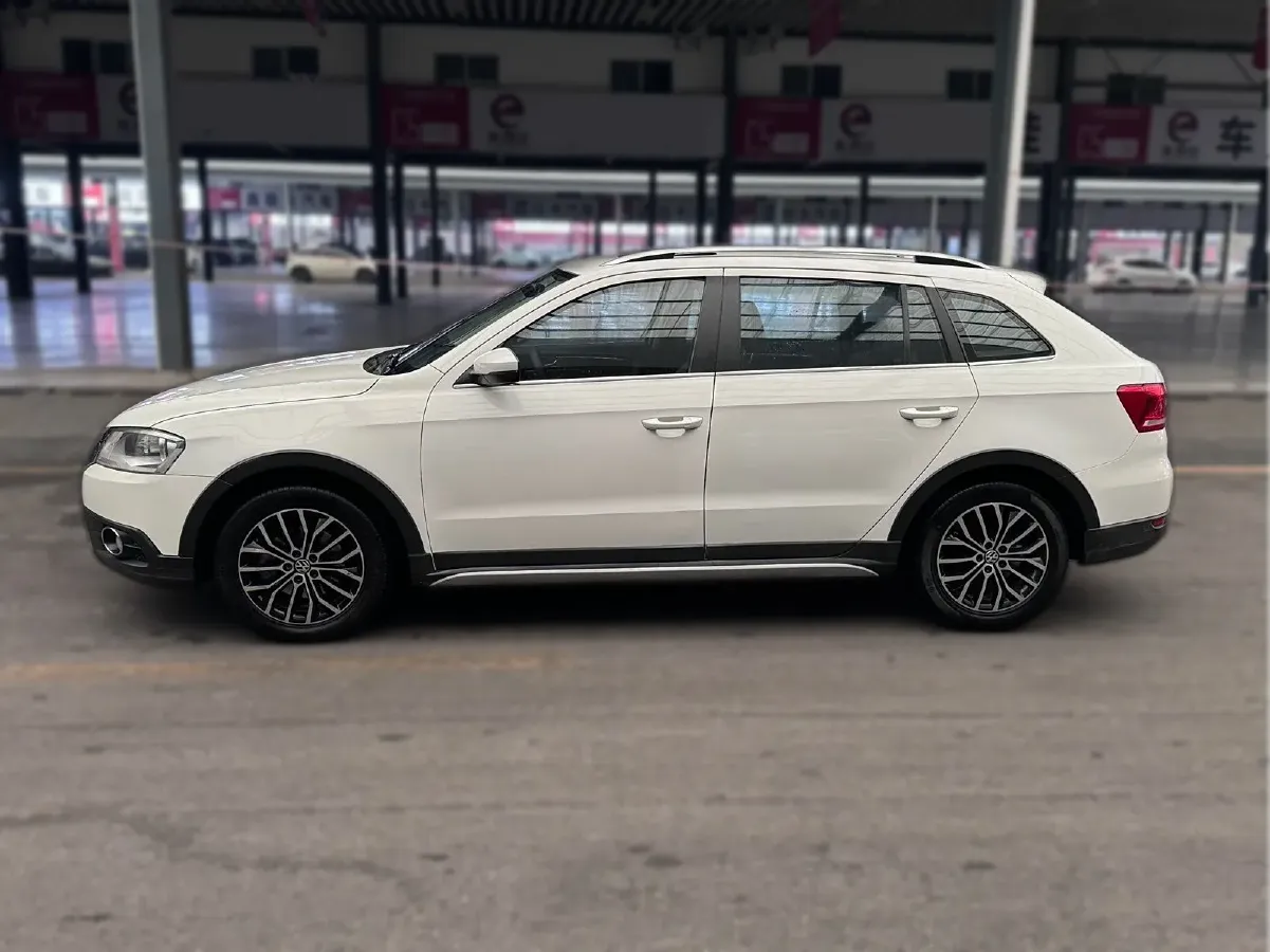 2014 Volkswagen Cross Lavida 1.6L 110HP L4 6AT,autocango,china used car exporter,china ev exporter,chinese used car exporter,chinese used ev exporter