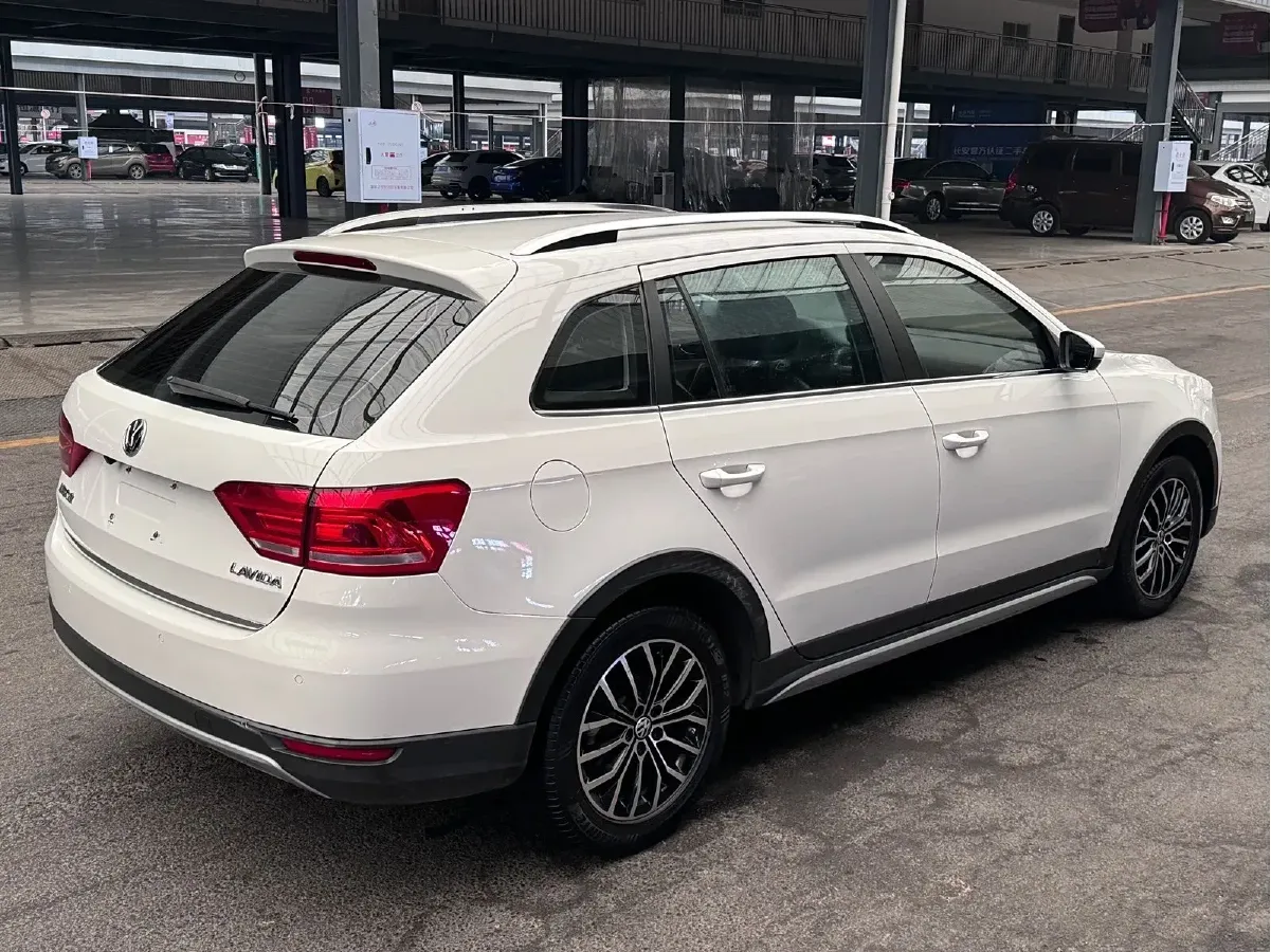 2014 Volkswagen Cross Lavida 1.6L 110HP L4 6AT,autocango,china used car exporter,china ev exporter,chinese used car exporter,chinese used ev exporter