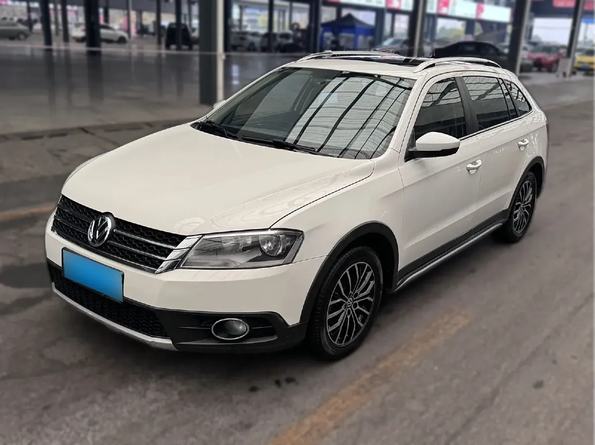 2014 Volkswagen Cross Lavida 1.6L 110HP L4 6AT,autocango,china used car exporter,china ev exporter,chinese used car exporter,chinese used ev exporter