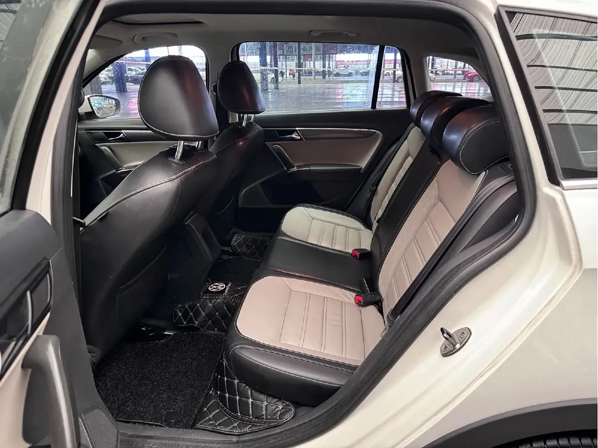 2014 Volkswagen Cross Lavida 1.6L 110HP L4 6AT,autocango,china used car exporter,china ev exporter,chinese used car exporter,chinese used ev exporter