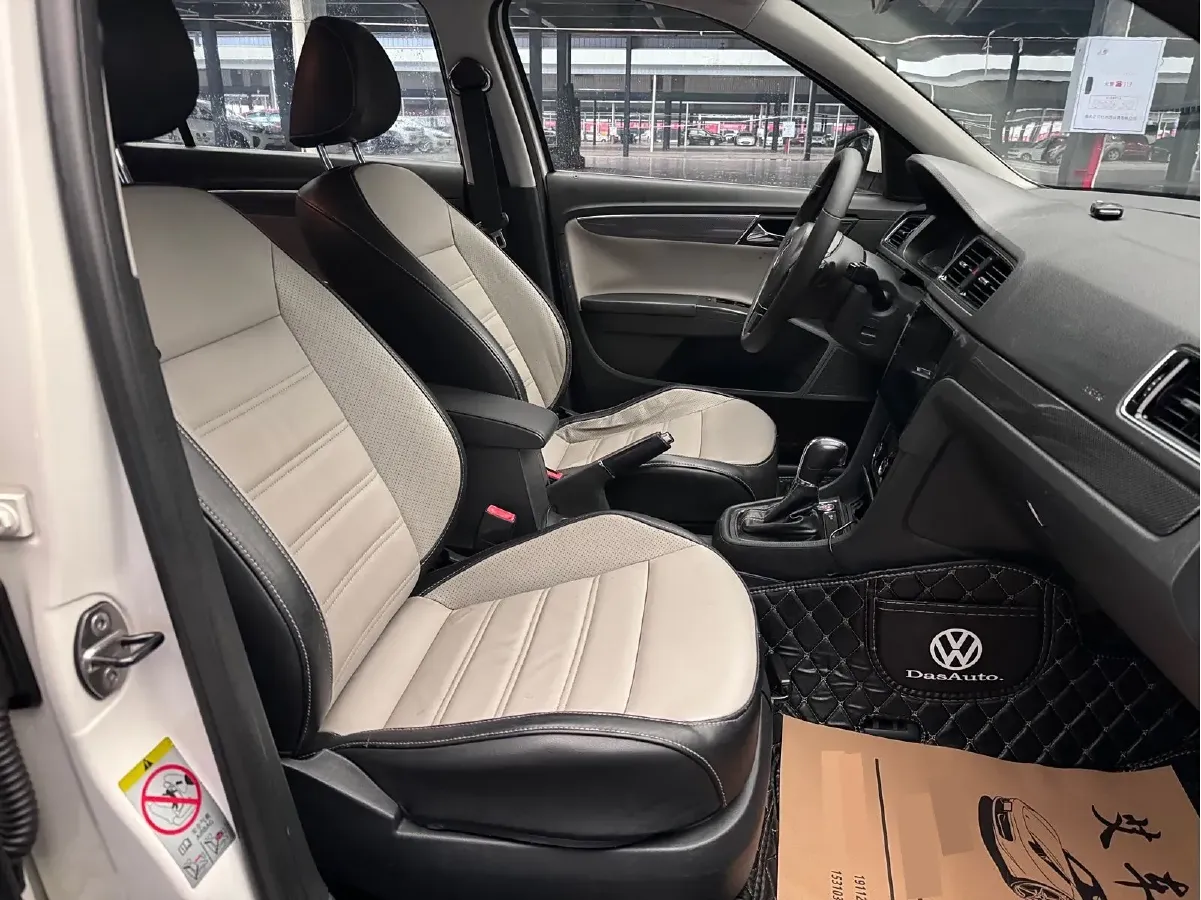 2014 Volkswagen Cross Lavida 1.6L 110HP L4 6AT,autocango,china used car exporter,china ev exporter,chinese used car exporter,chinese used ev exporter