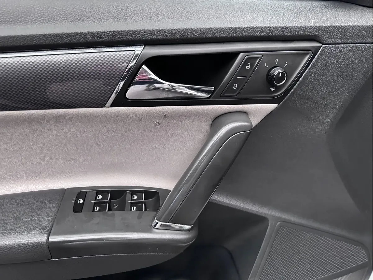 2014 Volkswagen Cross Lavida 1.6L 110HP L4 6AT,autocango,china used car exporter,china ev exporter,chinese used car exporter,chinese used ev exporter