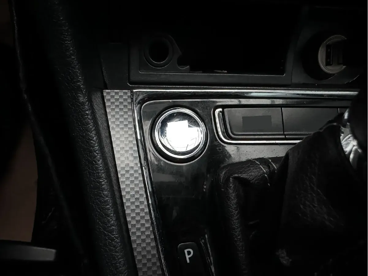 2014 Volkswagen Cross Lavida 1.6L 110HP L4 6AT,autocango,china used car exporter,china ev exporter,chinese used car exporter,chinese used ev exporter