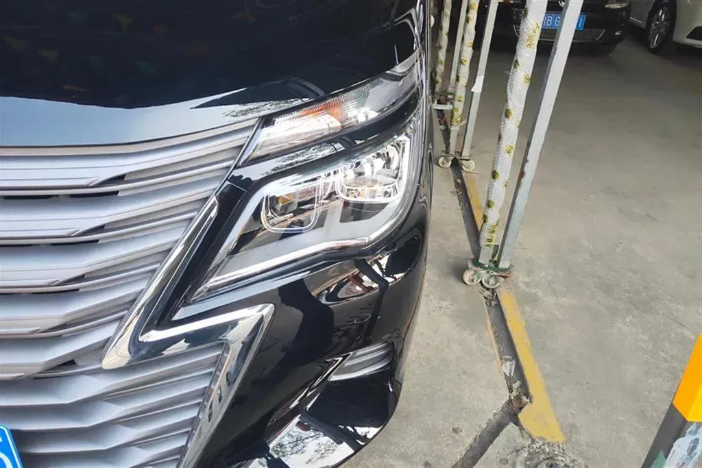 2023 DongFeng Forthing LingZhi 1.6L 116HP L4 5MT,autocango,china used car exporter,china ev exporter,chinese used car exporter,chinese used ev exporter