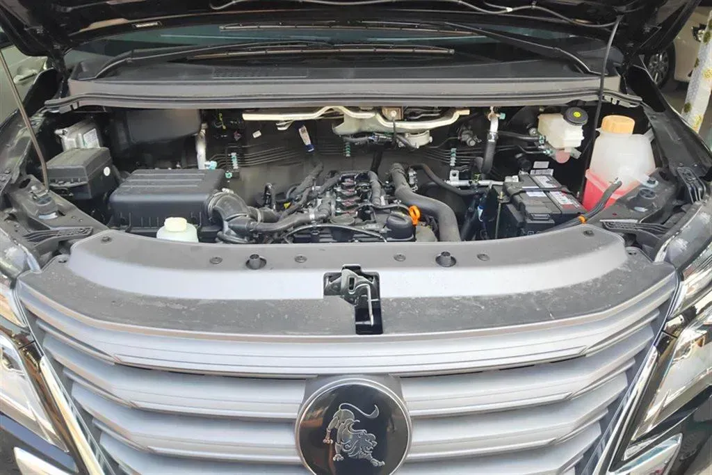 2023 DongFeng Forthing LingZhi 1.6L 116HP L4 5MT,autocango,china used car exporter,china ev exporter,chinese used car exporter,chinese used ev exporter