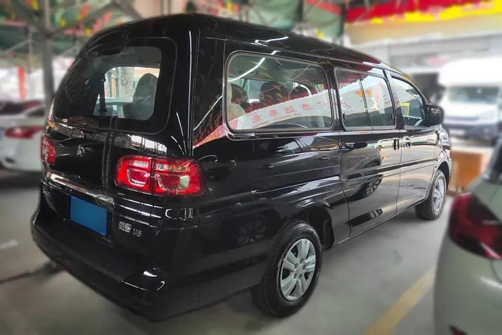 2023 DongFeng Forthing LingZhi 1.6L 116HP L4 5MT,autocango,china used car exporter,china ev exporter,chinese used car exporter,chinese used ev exporter