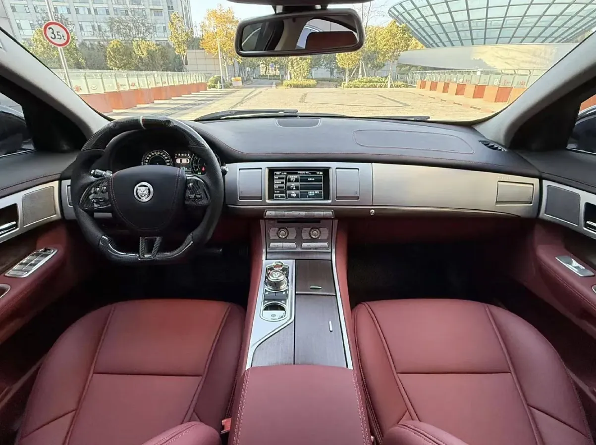 2013 Jaguar XF 3.0T 340HP V6 8AT,autocango,china used car exporter,china ev exporter,chinese used car exporter,chinese used ev exporter