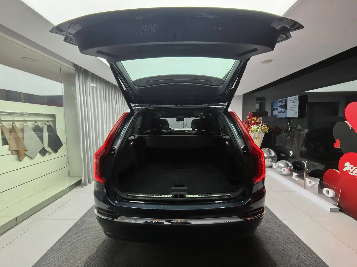 2023 Volvo XC90 PHEV 2.0T 310HP L4 8AT PHEV 18.831KWH,autocango,china used car exporter,china ev exporter,chinese used car exporter,chinese used ev exporter