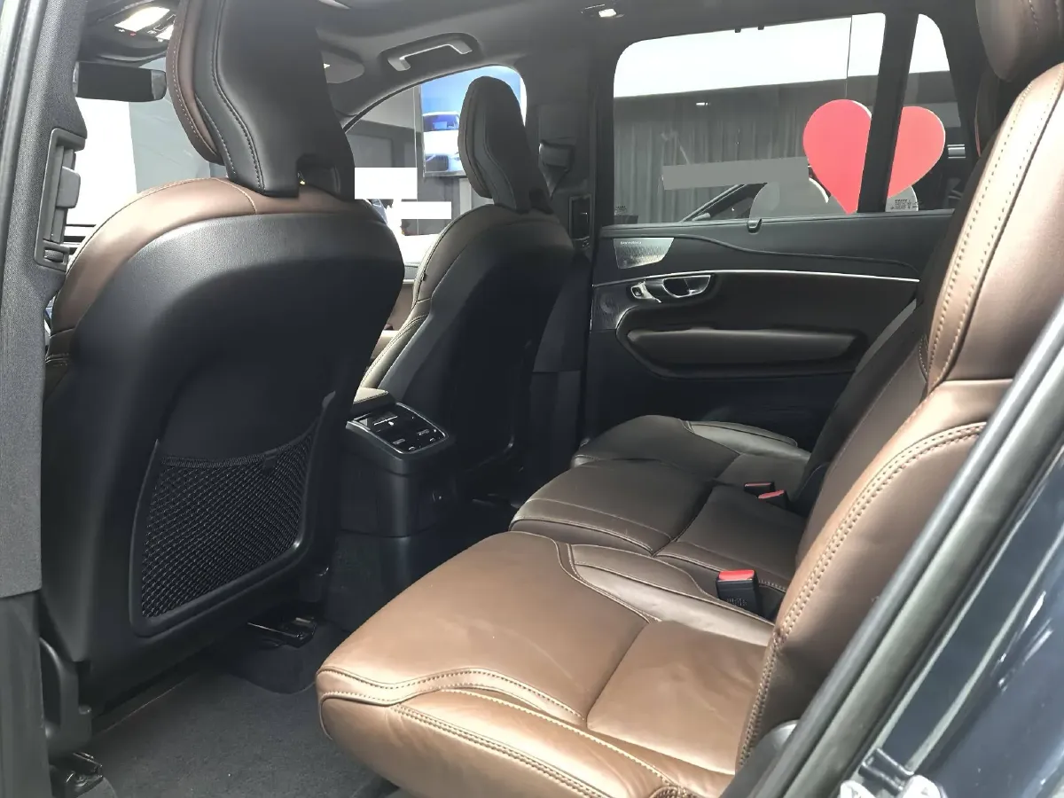 2023 Volvo XC90 PHEV 2.0T 310HP L4 8AT PHEV 18.831KWH,autocango,china used car exporter,china ev exporter,chinese used car exporter,chinese used ev exporter