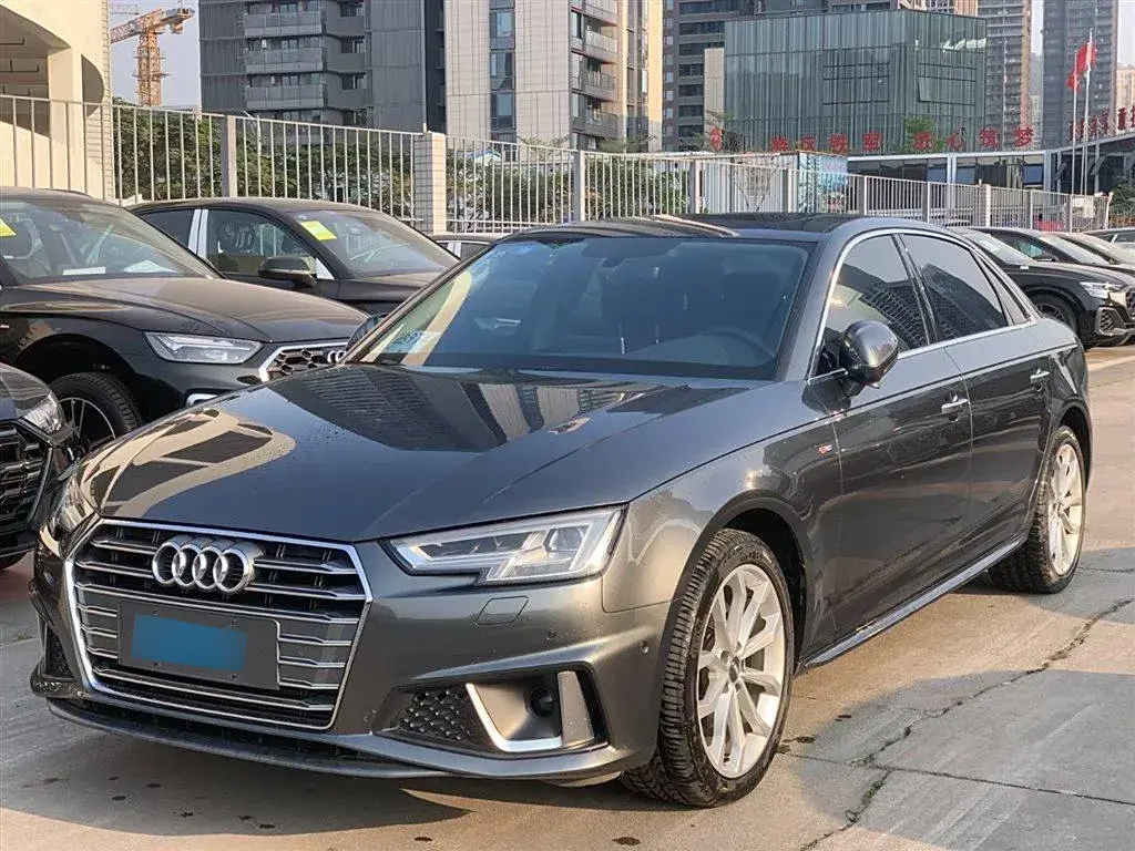 2019 Audi A4L 2.0T 190HP L4 7DCT