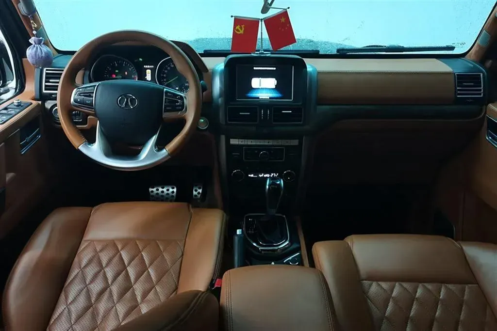 2018 BeiJing BJ80 2.3T 231HP L4 6AT,autocango,china used car exporter,china ev exporter,chinese used car exporter,chinese used ev exporter