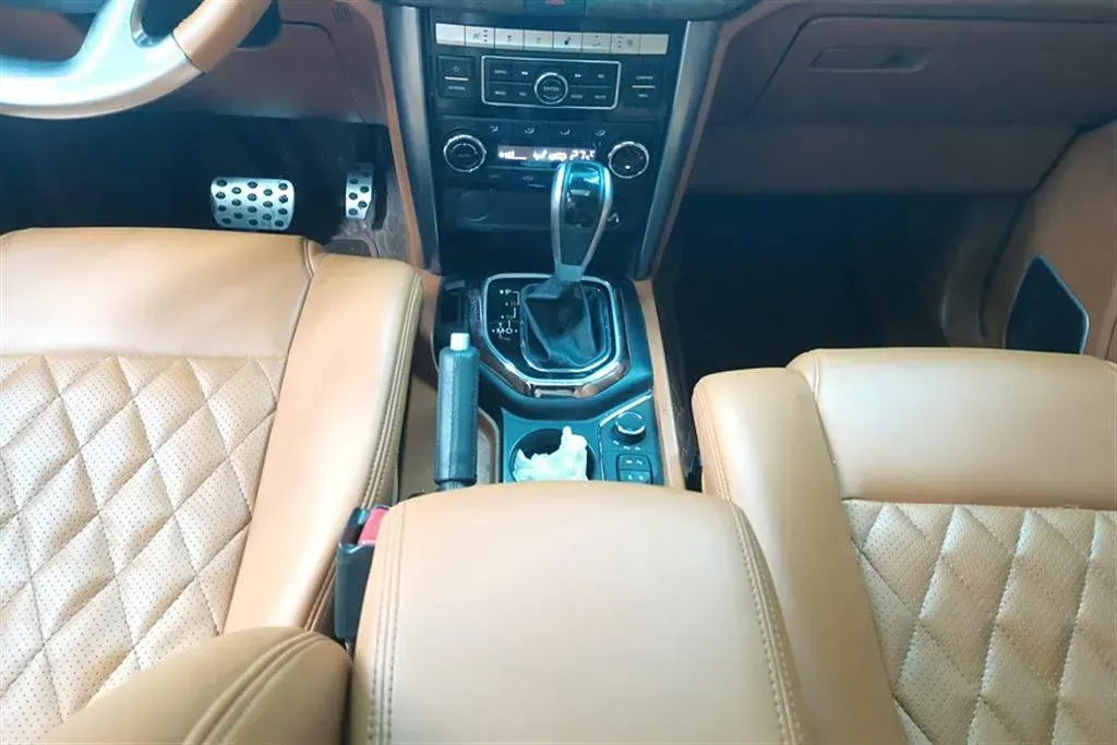 2018 BeiJing BJ80 2.3T 231HP L4 6AT,autocango,china used car exporter,china ev exporter,chinese used car exporter,chinese used ev exporter