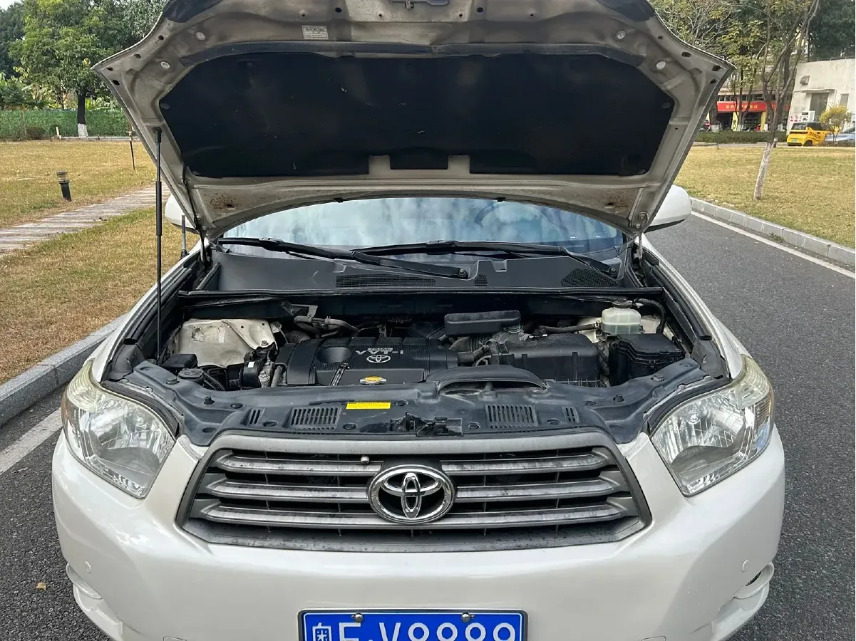 2009 Toyota Highlander 2.7L 190HP L4 6AT,autocango,china used car exporter,china ev exporter,chinese used car exporter,chinese used ev exporter