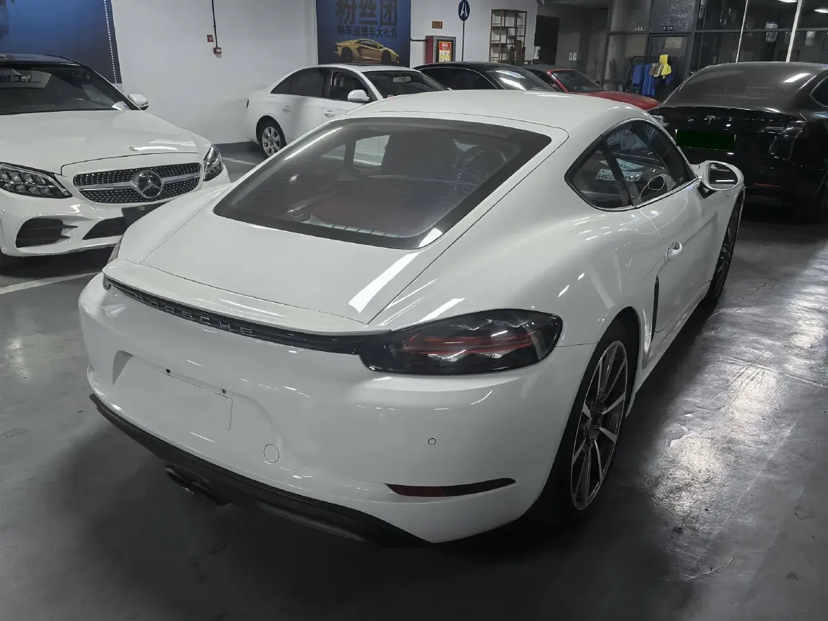 2018 Porsche 718 2.0T 250HP H4 7DCT,autocango,china used car exporter,china ev exporter,chinese used car exporter,chinese used ev exporter
