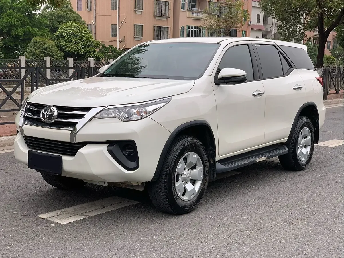 2016 Toyota Fortuner 2.7L 163HP L4 6AT,autocango,china used car exporter,china ev exporter,chinese used car exporter,chinese used ev exporter