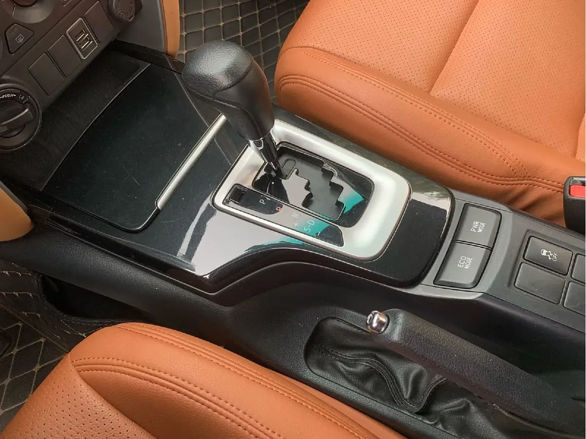 2016 Toyota Fortuner 2.7L 163HP L4 6AT,autocango,china used car exporter,china ev exporter,chinese used car exporter,chinese used ev exporter