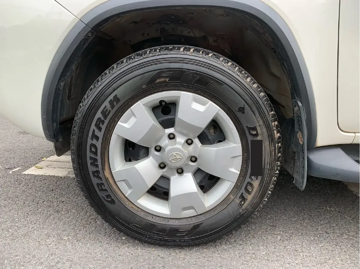 2016 Toyota Fortuner 2.7L 163HP L4 6AT,autocango,china used car exporter,china ev exporter,chinese used car exporter,chinese used ev exporter