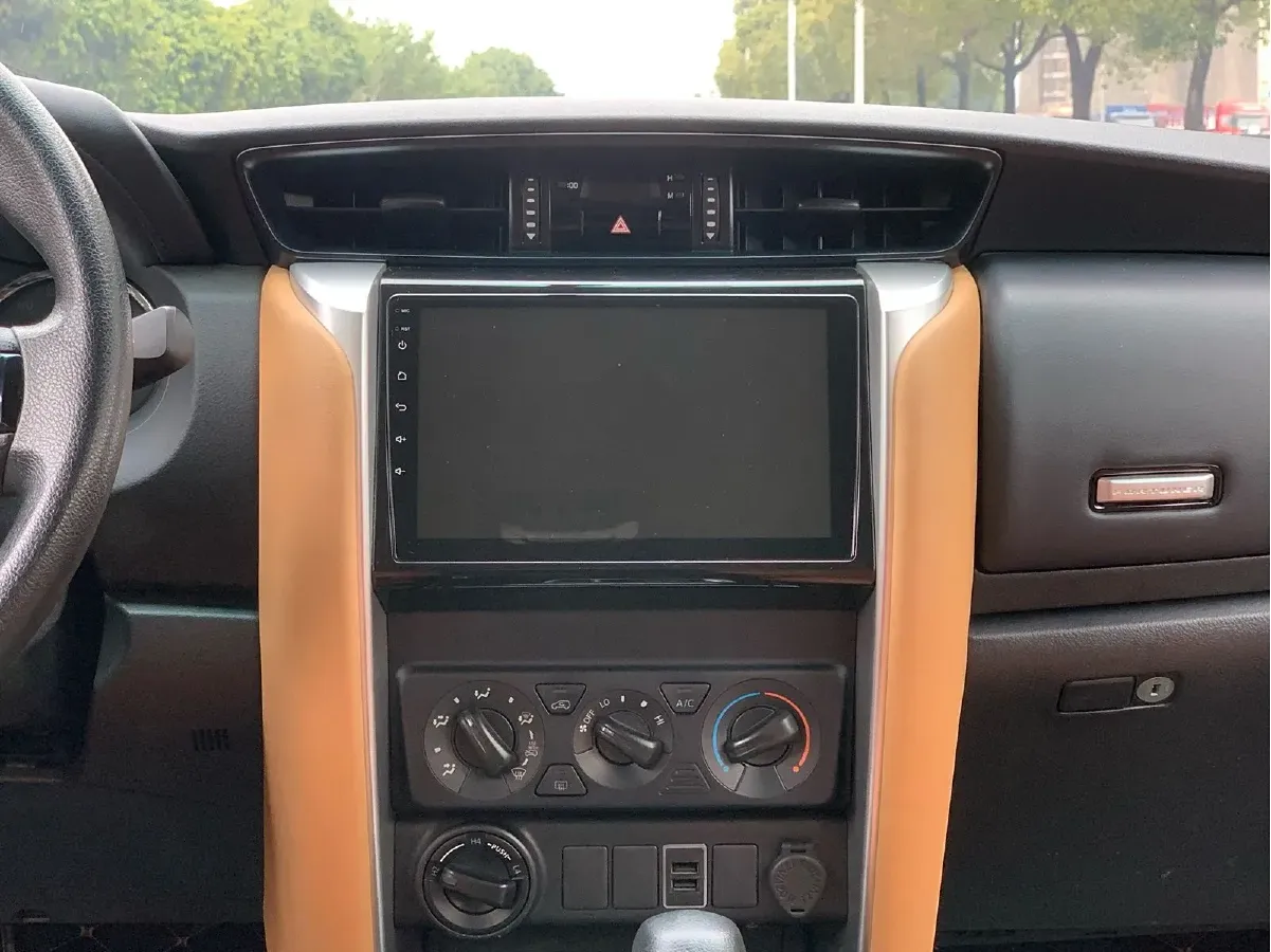 2016 Toyota Fortuner 2.7L 163HP L4 6AT,autocango,china used car exporter,china ev exporter,chinese used car exporter,chinese used ev exporter