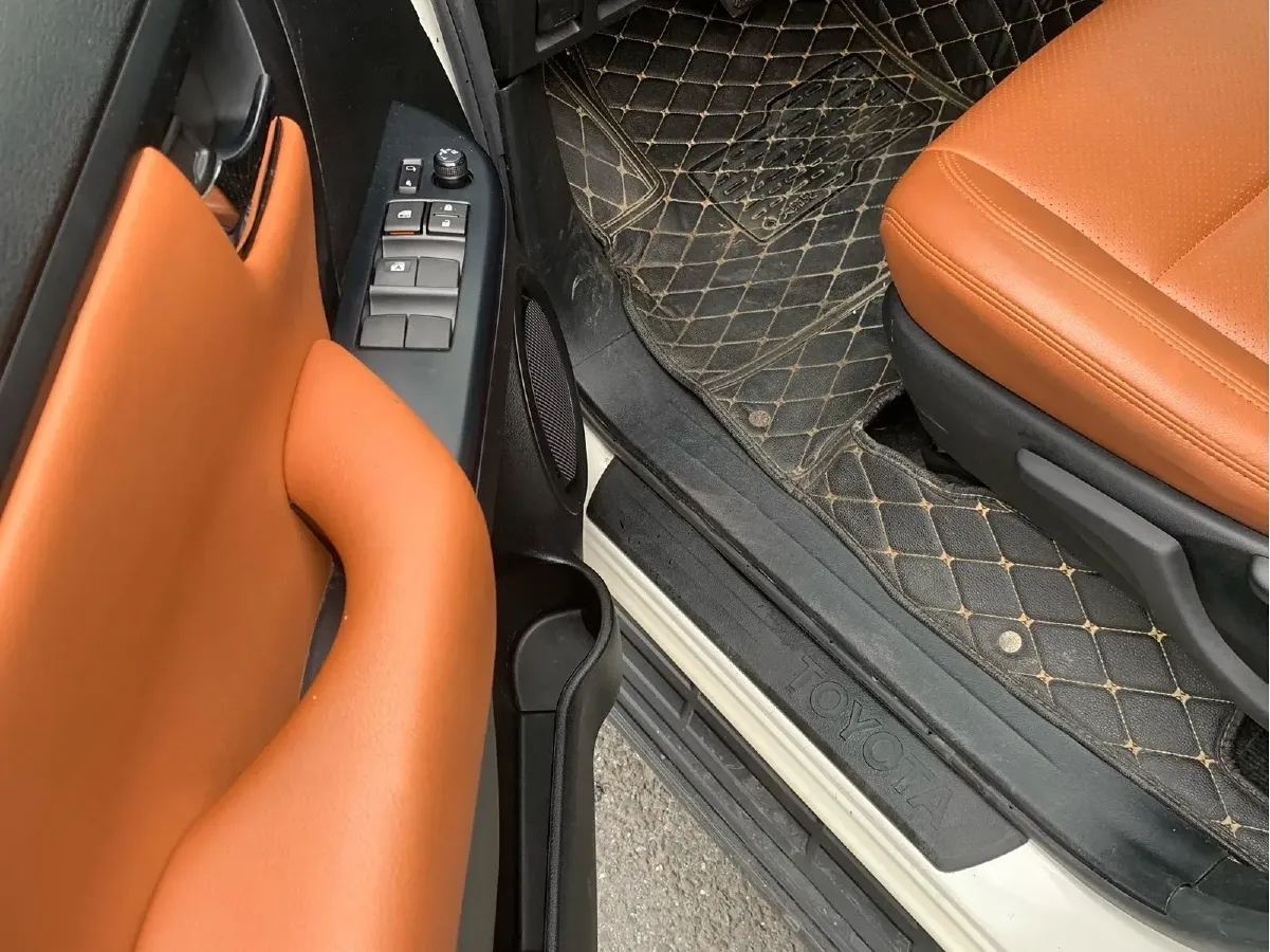 2016 Toyota Fortuner 2.7L 163HP L4 6AT,autocango,china used car exporter,china ev exporter,chinese used car exporter,chinese used ev exporter