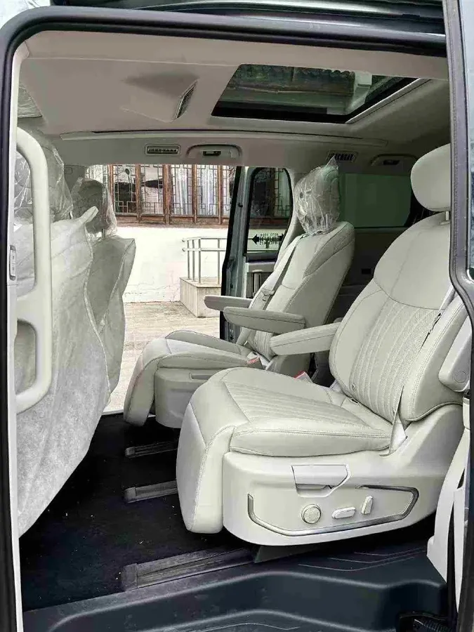 2024 JAC Refine RefineRF8 PHEV 1.5T 163HP L4 3DHT PHEV 27.6KWH,autocango,china used car exporter,china ev exporter,chinese used car exporter,chinese used ev exporter