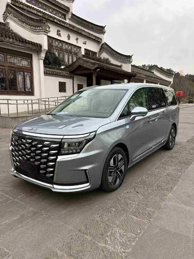 2024 JAC Refine RefineRF8 PHEV 1.5T 163HP L4 3DHT PHEV 27.6KWH,autocango,china used car exporter,china ev exporter,chinese used car exporter,chinese used ev exporter